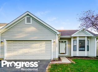 3542 Whisper Creek Dr, Columbus, OH 43231