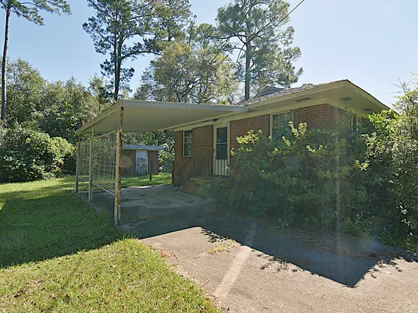 1830 Hampton Ave N, Fairfax, SC 29827
