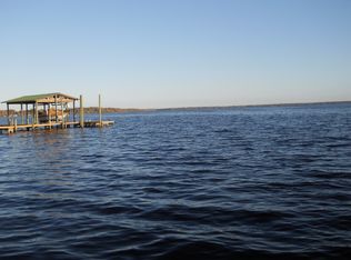 111 Lake Ln, Crescent City, FL 32112