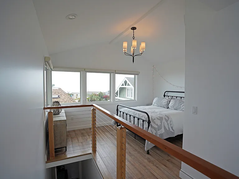 2742 S Coast Hwy — Photo 23