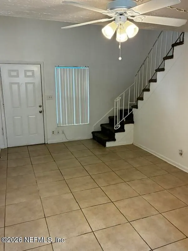 1 bed, 1.0 bath, 14744 sqft, $1,195 — Photo 4