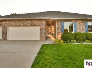 6216 N 155th St, Omaha, NE 68116