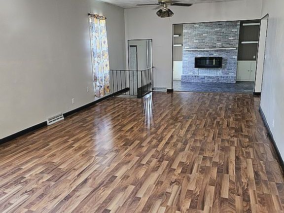 3rd image of 1910 C Ave