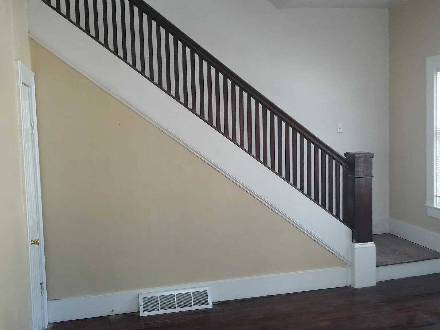 3 bed, 1367 sqft, $1,200 — Photo 4