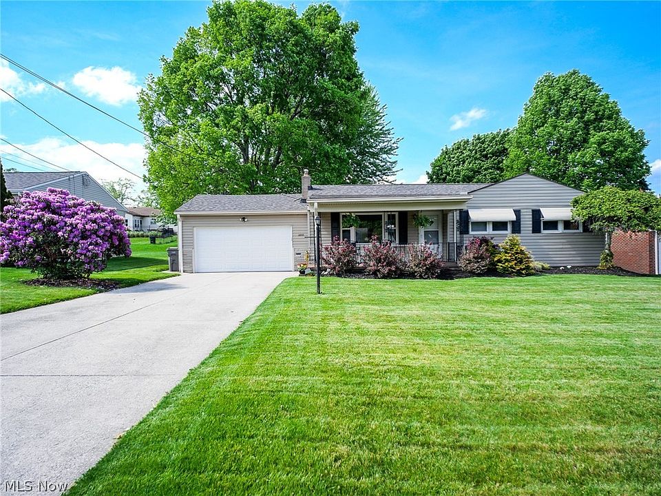 1st image of 2866 Peacock Dr