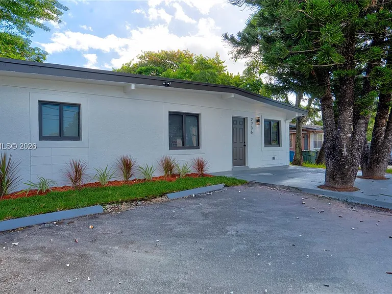 2736 NW 21st Ave — Photo 38