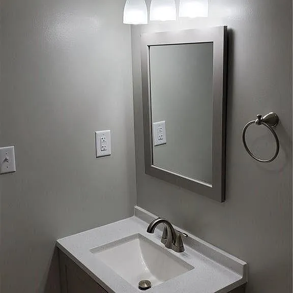 1015 Boylan Dr — Photo 6