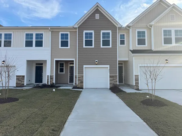 241 Lily Patch Ln, Smithfield, NC 27577