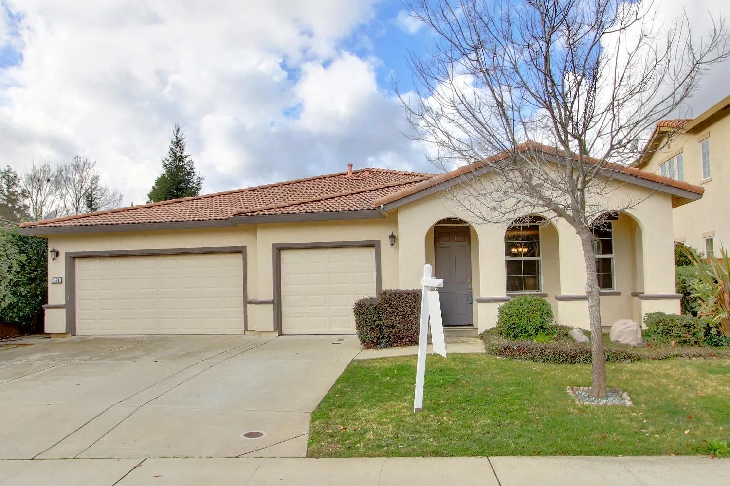 1734 Sorenson Dr photo 1