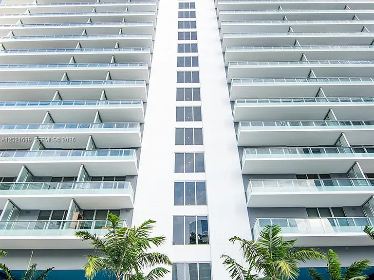 1300 Brickell Bay Dr #2900 — Photo 40