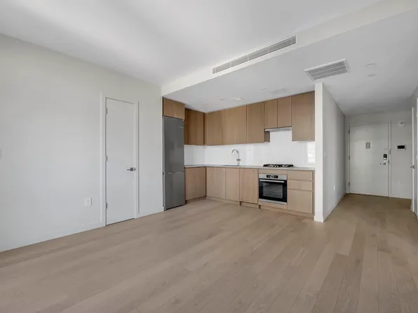 131-02 A 40th Road image 31 of 42