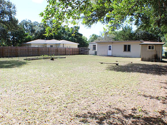 5th image of 229 Forest Dr
