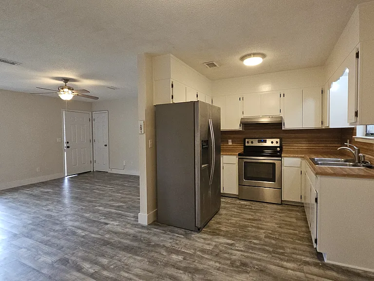 Kitchen/dining