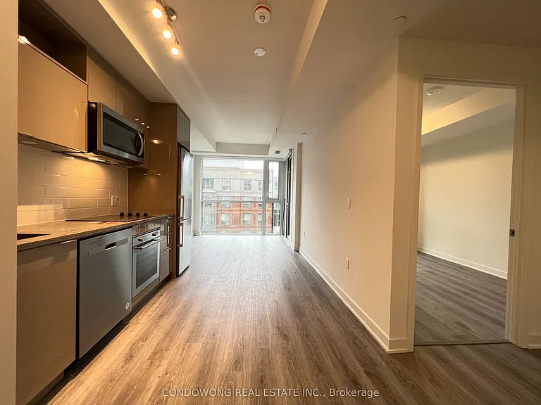 60 Princess St #714 — Photo 1