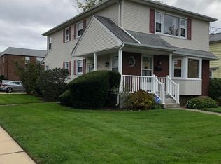 1 Hanover Pl #1, Rockville Centre, NY 11570