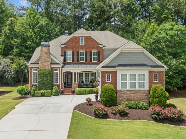 5010 Collins Lake Dr, Mableton, GA 30126