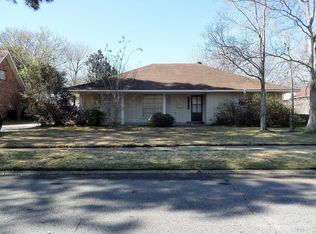 1030 Oakley Dr, Baton Rouge, LA 70806