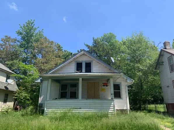 231 Oakwood Ave, Rockford, IL 61101