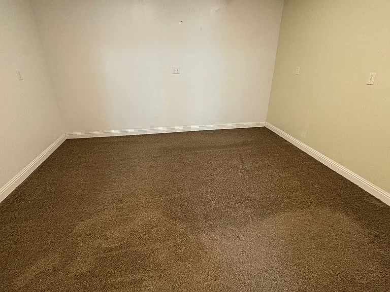978 S Live Oak Dr #8 — Photo 8