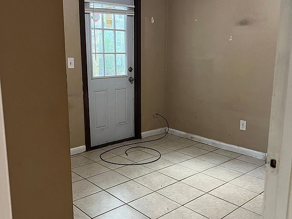 5th image of 310 Water St