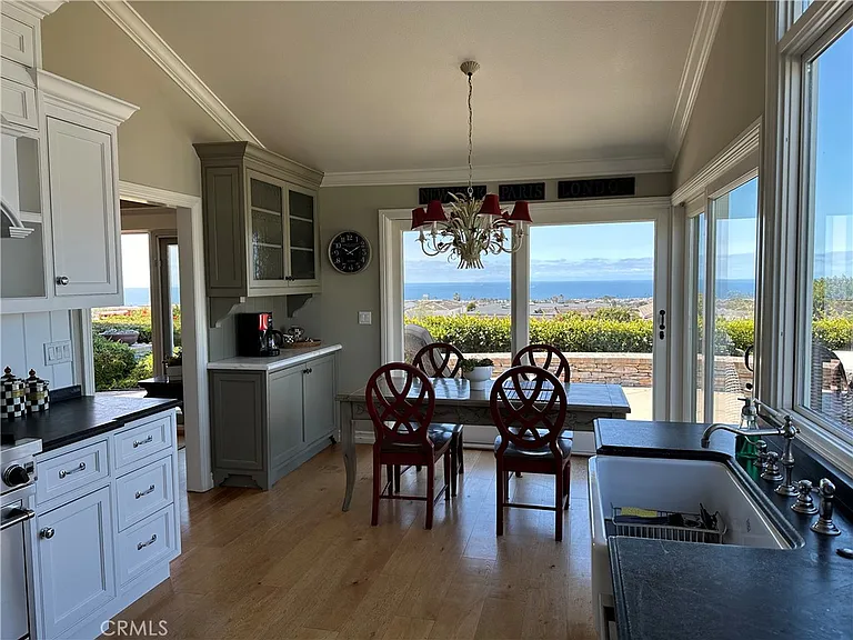 3601 Sausalito Dr — Photo 14