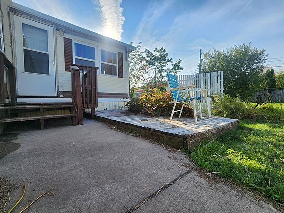 2nd image of 713 W 27th Ave