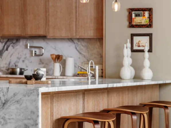 140 West 81st Street image 2 of 7