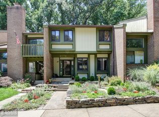 2170 Glencourse Ln, Reston, VA 20191