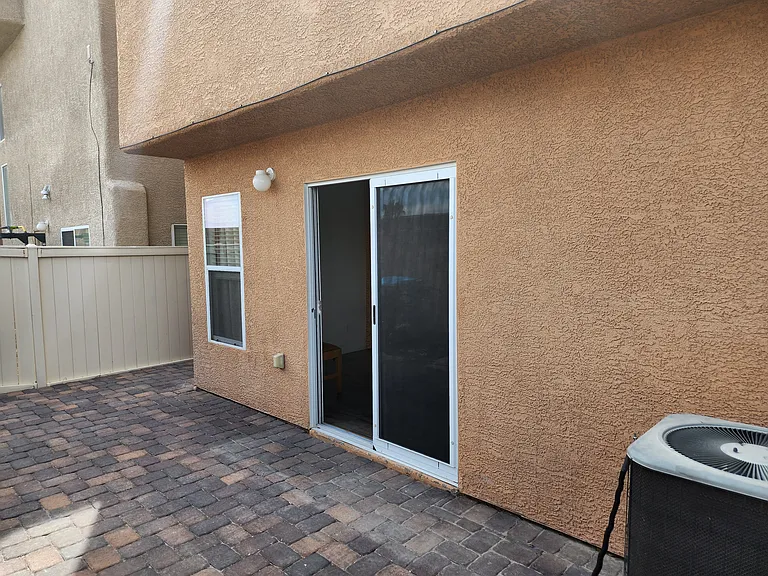 4770 Cortina Rancho St #2 — Photo 43