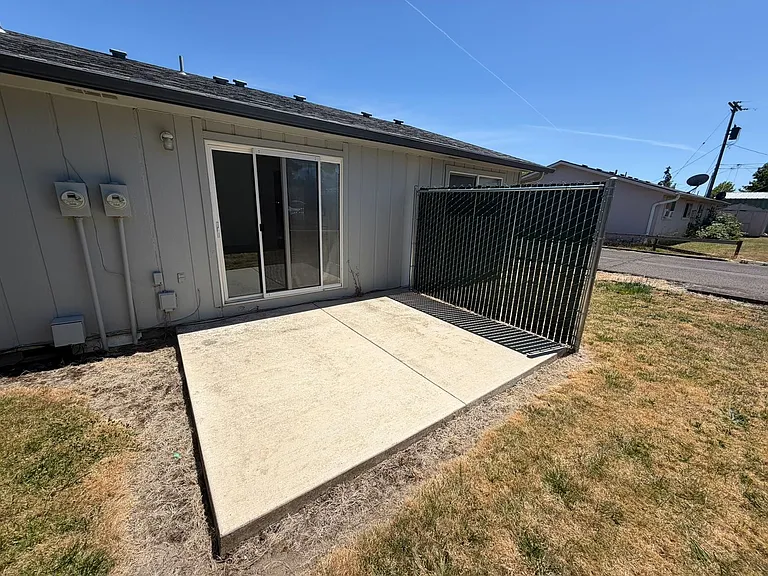2202 Oak St SE — Photo 21