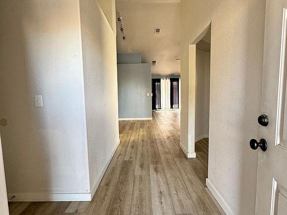 3rd image of 1733 Windchime Dr