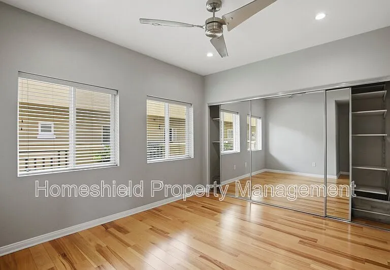 2330 1st Ave #411 — Photo 18