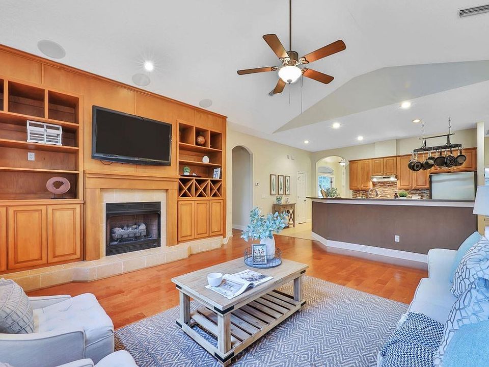 2nd image of 35918 Waterchase Way E