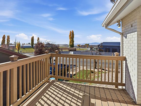 3rd image of 3306 N Fairfield Rd