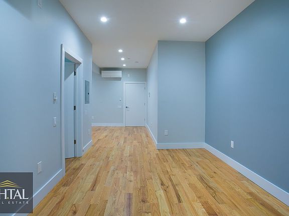3rd image of 316 Hawthorne St APT 1A