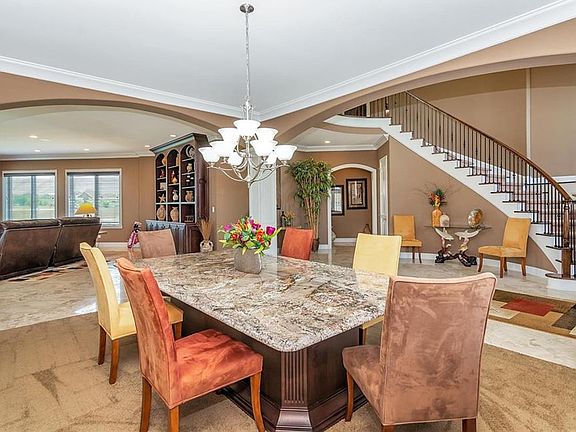 5th image of 16410 Shore Oaks Ct