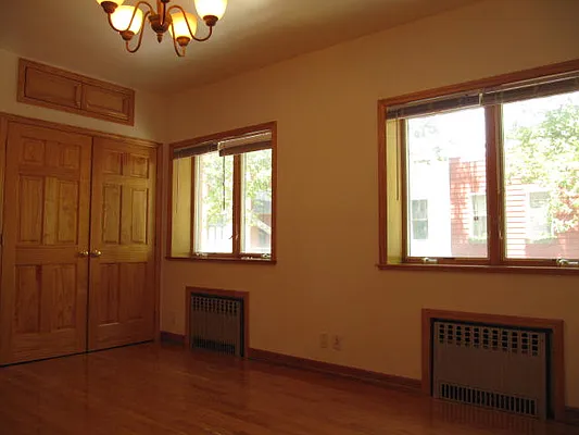 Rented by Residents Team | media 21