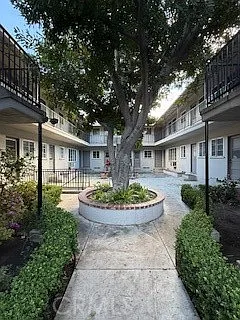 Building Photo - 634 Glenwood Rd #5