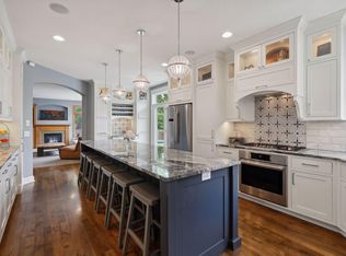 6451 Fox Dr, Chanhassen, MN 55317