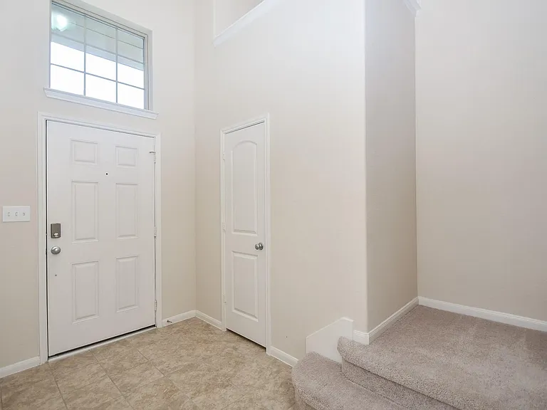 2738 Meandering Elm Trl — Photo 5