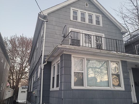 3rd image of 247 Esser Ave #2