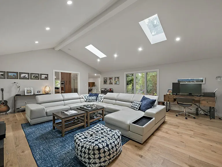 29 Eugenia Ln — Photo 20