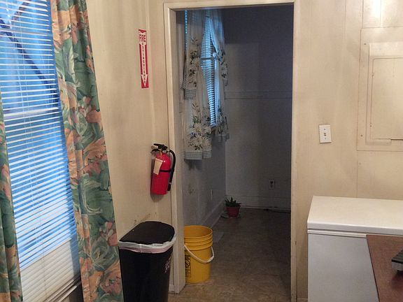 4th image of 2881 Alabama Dr