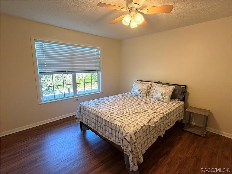 2400 Forest Dr #260 — Photo 9