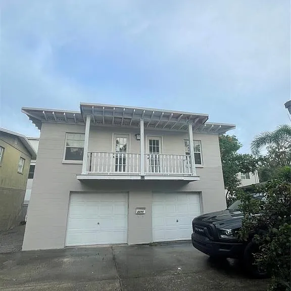 727 1/2 Edgewater Dr — Photo 1