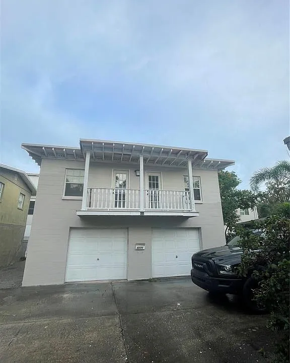 727 1/2 Edgewater Dr