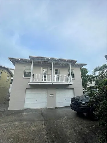 727 1/2 Edgewater Dr Photo 1