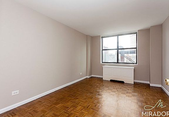 4th image of 330 E 39th St APT 15M