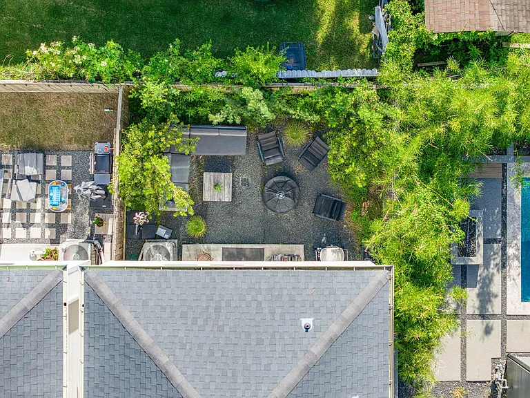 1543 Lawrence St — Photo 31