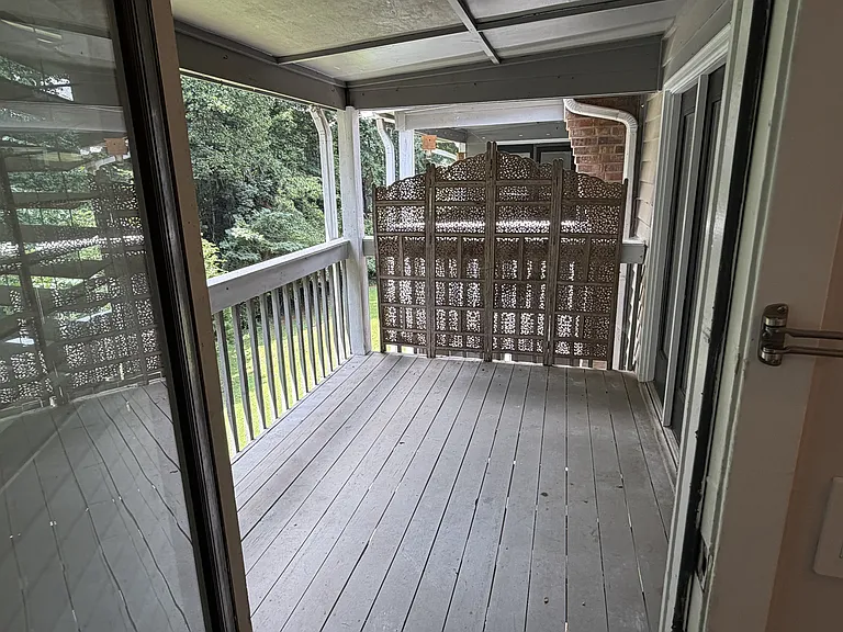 511 Warm Springs Cir — Photo 10